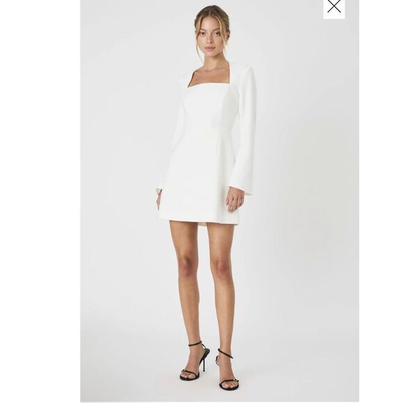 NWT French Connection Whisper Long Sleeve Mini Dress, White Ponte Size 12 LWD - Picture 1 of 7
